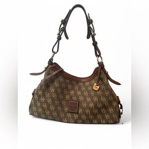 💼 Dooney & Bourke shoulder bag